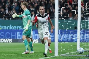 法兰克福总监:冬天会与格策谈未来,他为我们的成功做出巨大贡献